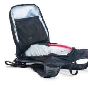 Mochila Hidratación USWE Outlander 9 litros negro carbono 2